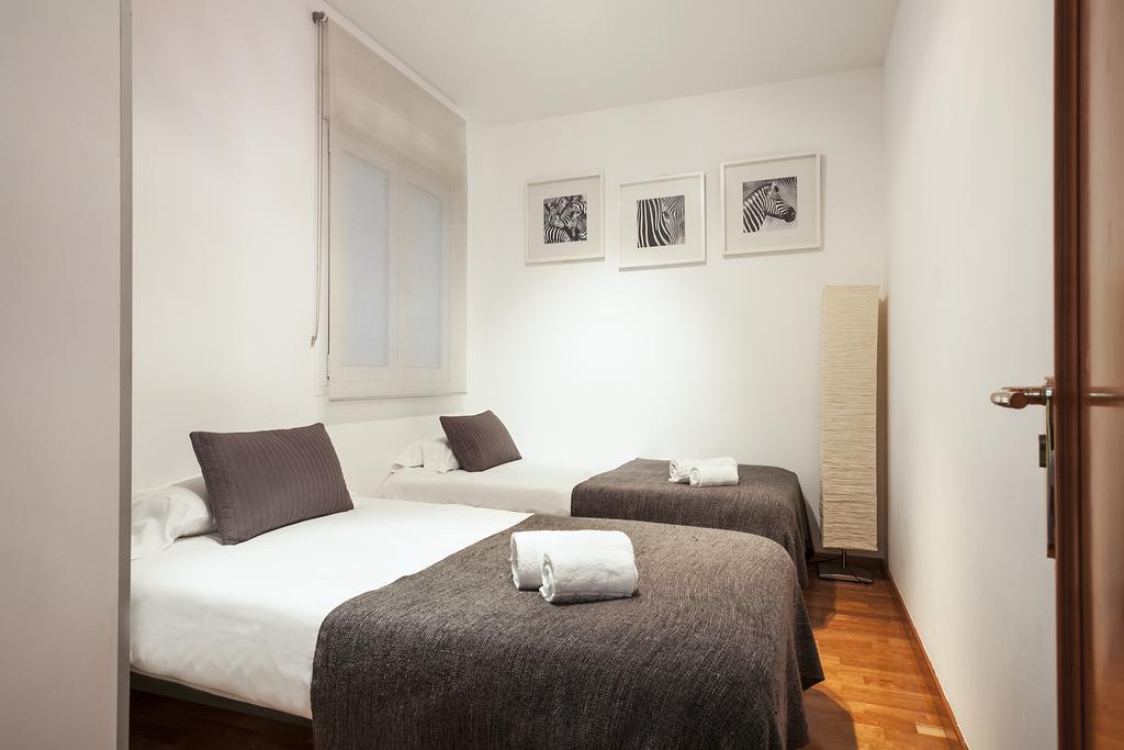 Canela Homes Barcelona Universitat Номер фото